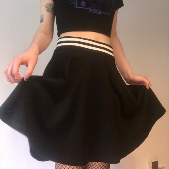 Skater skirt - Picture 2 of 2